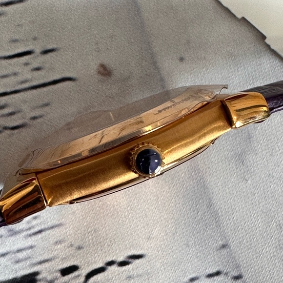 NIB SALVATORE FERRAGAMO PURPLE LEATHER 8 VS G DIAMOND MOTHER OF PEARL WATCH 32MM - Picture 8 of 16